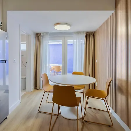 Fonz Patio House 아파트 *