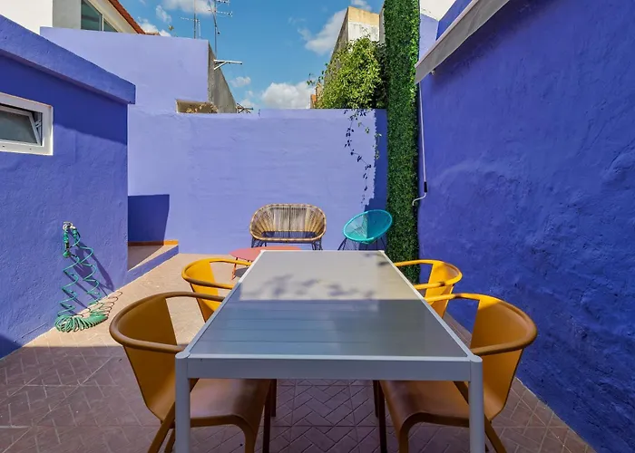 Fonz Patio House 세투발